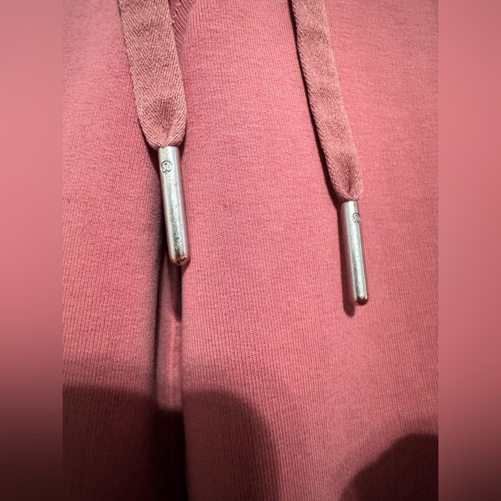 Lululemon Scuba High-Rise French Terry Jogger in Smoky Red - Picture 2 of 9